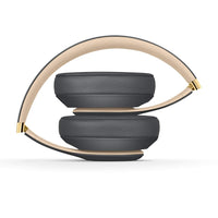 Beats Studio3 Wireless Noise Cancelling Over - Ear Headphones - Apple W1 Headphone Chip, Class 1 Bluetooth, 22 Hours of Listening Time, Built - in Microphone - Matte Black - 7DAY'S